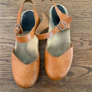 Swedish Hasbeens Mary Jane Clogs 38 (7.5)